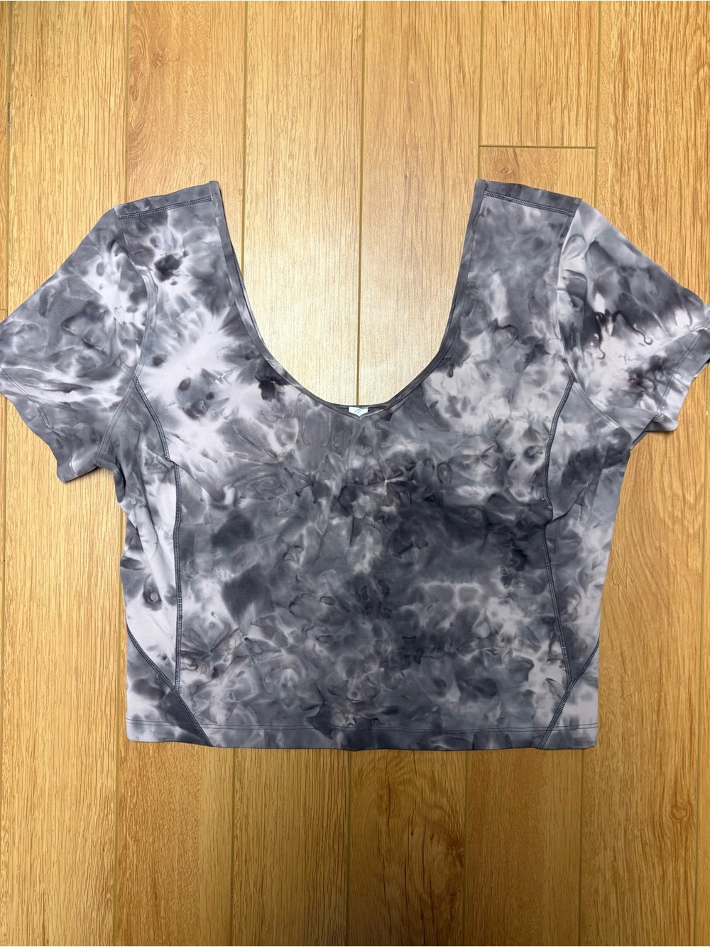 lululemon athletica Gray/Mauve Tie-Dye Scoop Crop Top